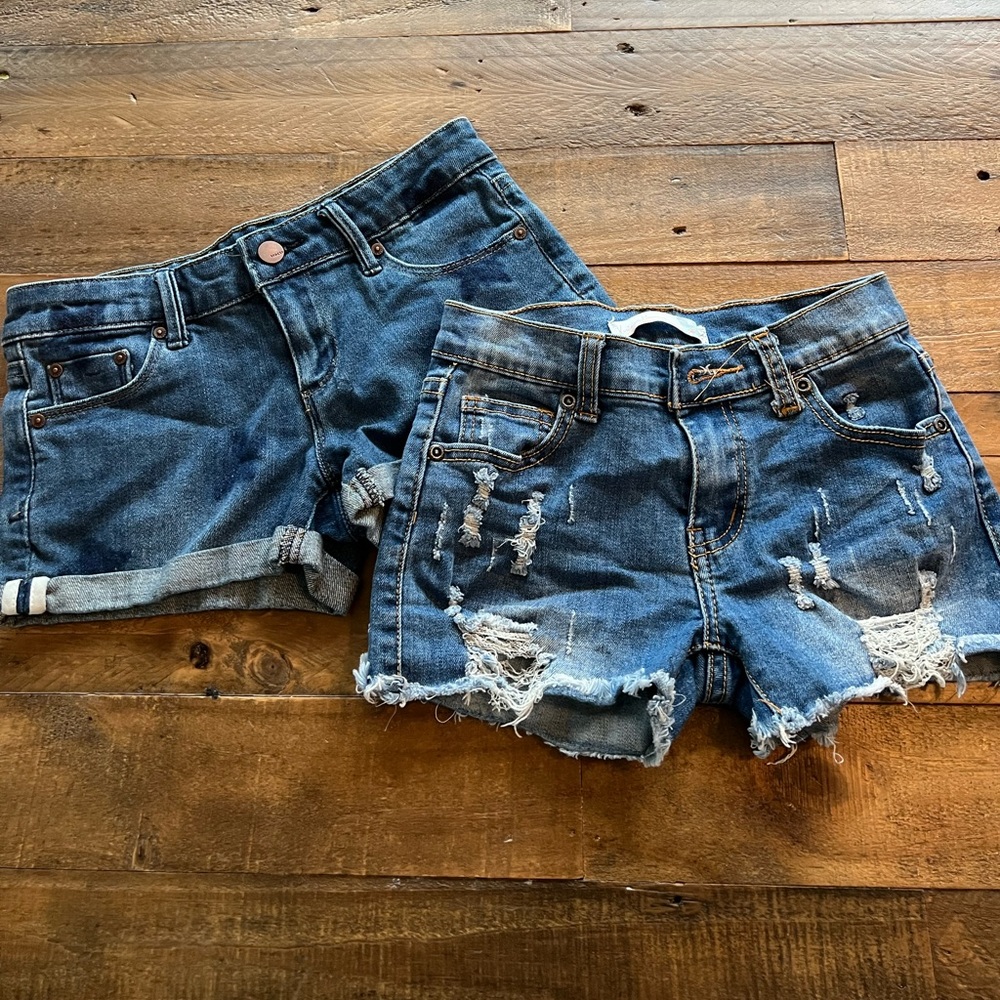 Two pair girls size 10 shorts Vintage Havana/Tractr